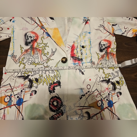 NWOT Shein long sleeve single button Halloween graffiti blazer size medium - Picture 12 of 13